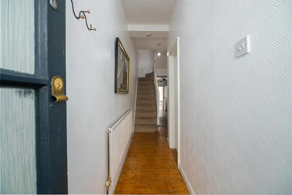 Guest house Comfy Double Bedroom London